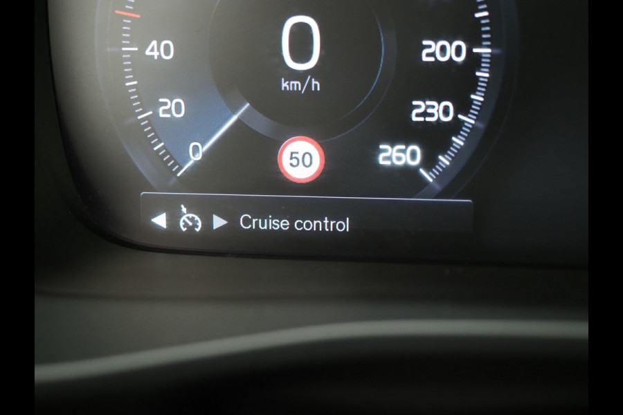 Volvo XC40 1.5 T5 Recharge Inscription | Leder | Camera | Trekhaak | Keyless | Virtual | LED | Carplay