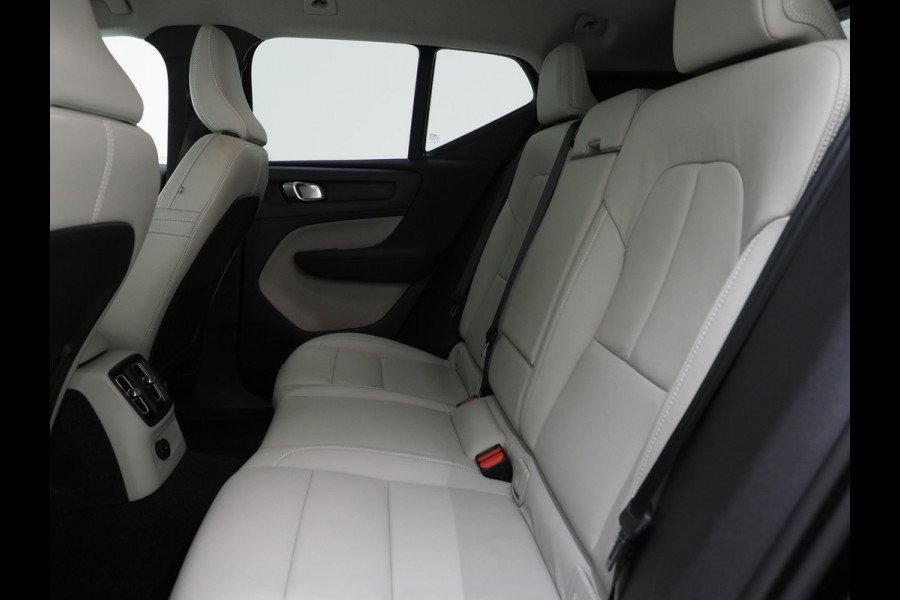 Volvo XC40 1.5 T5 Recharge Inscription | Leder | Camera | Trekhaak | Keyless | Virtual | LED | Carplay