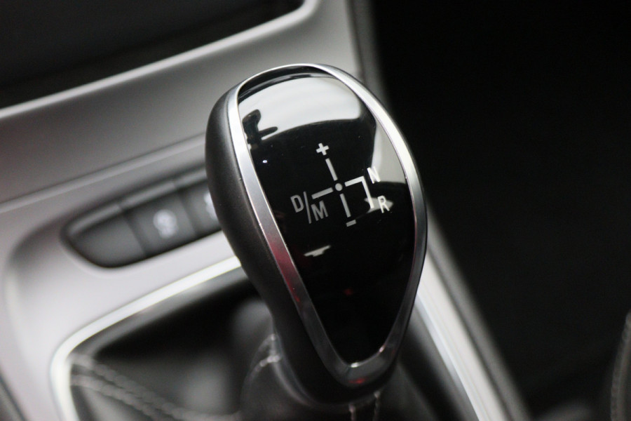 Opel Astra 1.0 Online Edition Automaat Apple Carplay, Cruise, Trekhaak, DAB, Airco, PDC