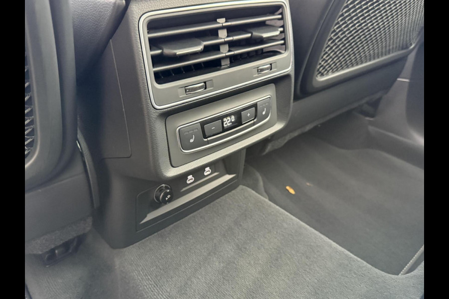 Audi Q7 60 TFSI e quattro Pro Line S Competition Luchtvering PANO