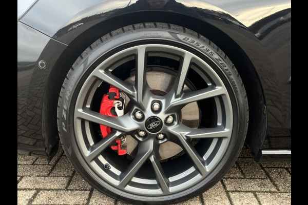 Ford Focus 2.3 EcoBoost ST-X AUTOMAAT! DRIVERPACK! WINTERPACK! B&O!