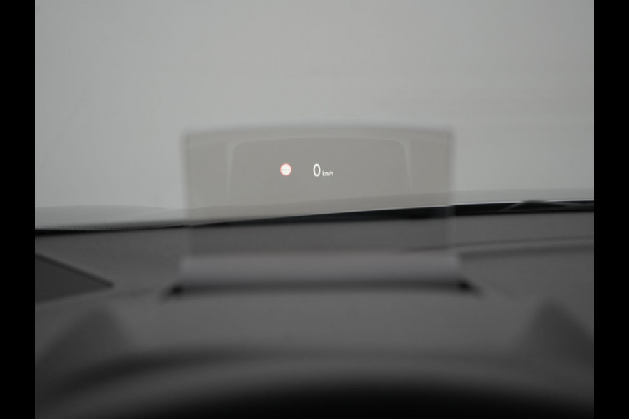 Mitsubishi Eclipse Cross 2.4 Instyle Plug In Hybrid 188pk Dealer O.H. PHEV | Trekhaak Afn. | Panodak | Head Up | Adaptive Cruise | 360 Camera | Lederen Sportstoelen & Stuur Verwarmd | Apple Carplay | Navigatie Via TomTom | Keyless | Blis | DAB |