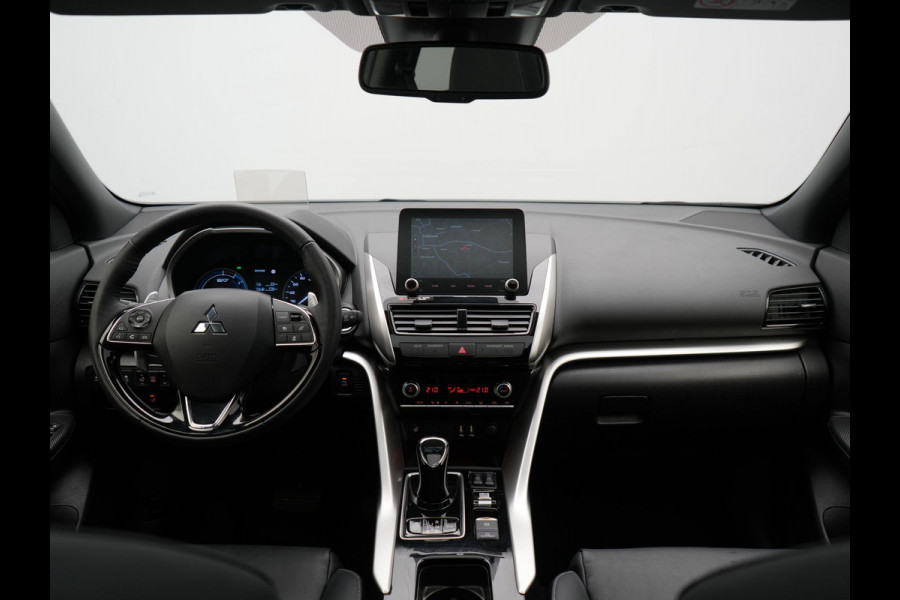 Mitsubishi Eclipse Cross 2.4 Instyle Plug In Hybrid 188pk Dealer O.H. PHEV | Trekhaak Afn. | Panodak | Head Up | Adaptive Cruise | 360 Camera | Lederen Sportstoelen & Stuur Verwarmd | Apple Carplay | Navigatie Via TomTom | Keyless | Blis | DAB |