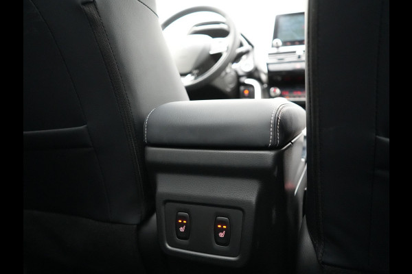 Mitsubishi Eclipse Cross 2.4 Instyle Plug In Hybrid 188pk Dealer O.H. PHEV | Trekhaak Afn. | Panodak | Head Up | Adaptive Cruise | 360 Camera | Lederen Sportstoelen & Stuur Verwarmd | Apple Carplay | Navigatie Via TomTom | Keyless | Blis | DAB |