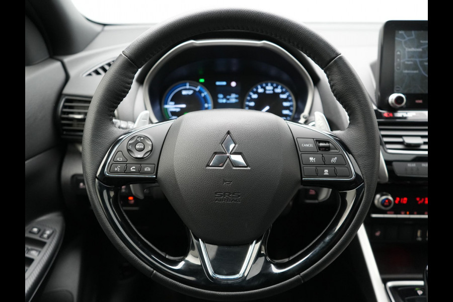 Mitsubishi Eclipse Cross 2.4 Instyle Plug In Hybrid 188pk Dealer O.H. PHEV | Trekhaak Afn. | Panodak | Head Up | Adaptive Cruise | 360 Camera | Lederen Sportstoelen & Stuur Verwarmd | Apple Carplay | Navigatie Via TomTom | Keyless | Blis | DAB |