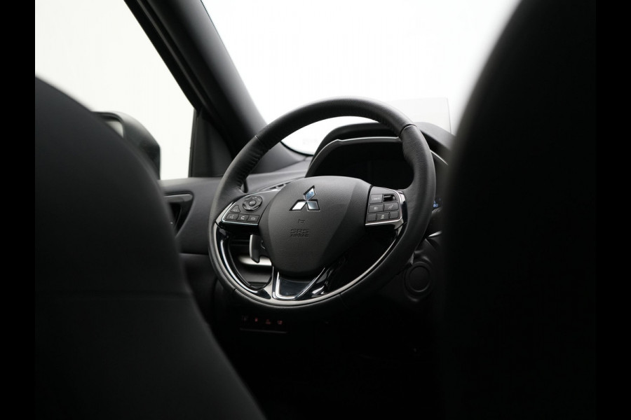 Mitsubishi Eclipse Cross 2.4 Instyle Plug In Hybrid 188pk Dealer O.H. PHEV | Trekhaak Afn. | Panodak | Head Up | Adaptive Cruise | 360 Camera | Lederen Sportstoelen & Stuur Verwarmd | Apple Carplay | Navigatie Via TomTom | Keyless | Blis | DAB |