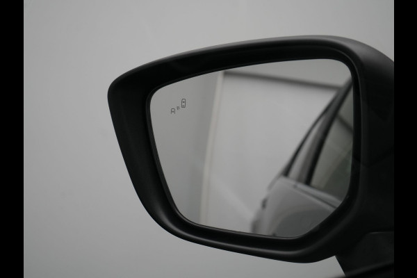 Mitsubishi Eclipse Cross 2.4 Instyle Plug In Hybrid 188pk Dealer O.H. PHEV | Trekhaak Afn. | Panodak | Head Up | Adaptive Cruise | 360 Camera | Lederen Sportstoelen & Stuur Verwarmd | Apple Carplay | Navigatie Via TomTom | Keyless | Blis | DAB |