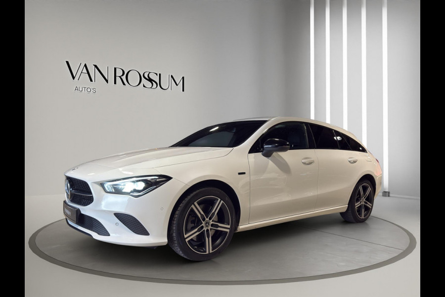 Mercedes-Benz CLA-Klasse Shooting Brake 250 e Luxury Line Automaat | Comfortstoelen | Sfeerverl | 17"Velg | Camera | Volledig digitaal |