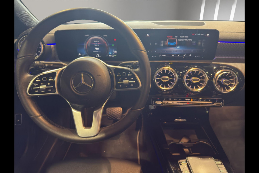 Mercedes-Benz CLA-Klasse Shooting Brake 250 e Luxury Line Automaat | Comfortstoelen | Sfeerverl | 17"Velg | Camera | Volledig digitaal |
