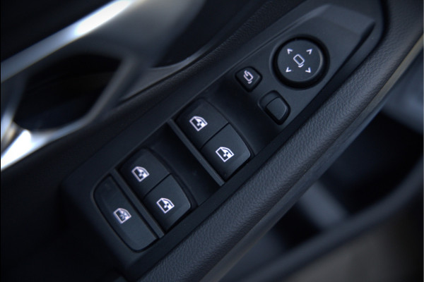 BMW 3 Serie Touring 330i xDrive High Excecutive M Sport | M Performance | Stoelverwarming | Camera | Navigatie | Parkeersensoren | Apple Carplay | Keyless | HIFI | Adaptive Cruise Control | DAB | LED | BTW | Fabrieksgarantie