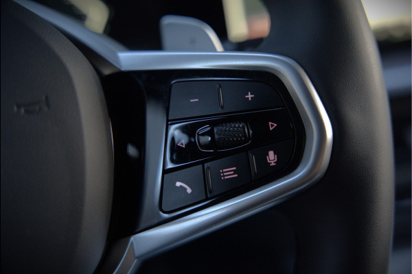 BMW 3 Serie Touring 330i xDrive High Excecutive M Sport | M Performance | Stoelverwarming | Camera | Navigatie | Parkeersensoren | Apple Carplay | Keyless | HIFI | Adaptive Cruise Control | DAB | LED | BTW | Fabrieksgarantie