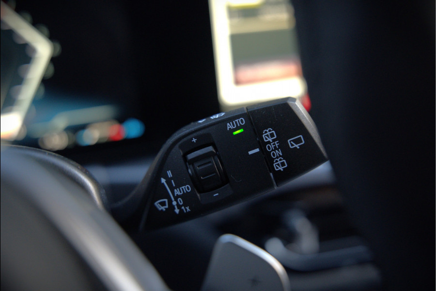 BMW 3 Serie Touring 330i xDrive High Excecutive M Sport | M Performance | Stoelverwarming | Camera | Navigatie | Parkeersensoren | Apple Carplay | Keyless | HIFI | Adaptive Cruise Control | DAB | LED | BTW | Fabrieksgarantie