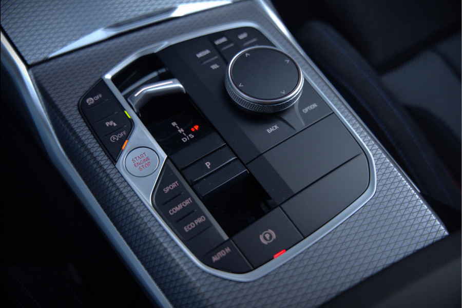 BMW 3 Serie Touring 330i xDrive High Excecutive M Sport | M Performance | Stoelverwarming | Camera | Navigatie | Parkeersensoren | Apple Carplay | Keyless | HIFI | Adaptive Cruise Control | DAB | LED | BTW | Fabrieksgarantie