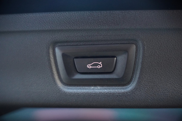 BMW 3 Serie Touring 330i xDrive High Excecutive M Sport | M Performance | Stoelverwarming | Camera | Navigatie | Parkeersensoren | Apple Carplay | Keyless | HIFI | Adaptive Cruise Control | DAB | LED | BTW | Fabrieksgarantie