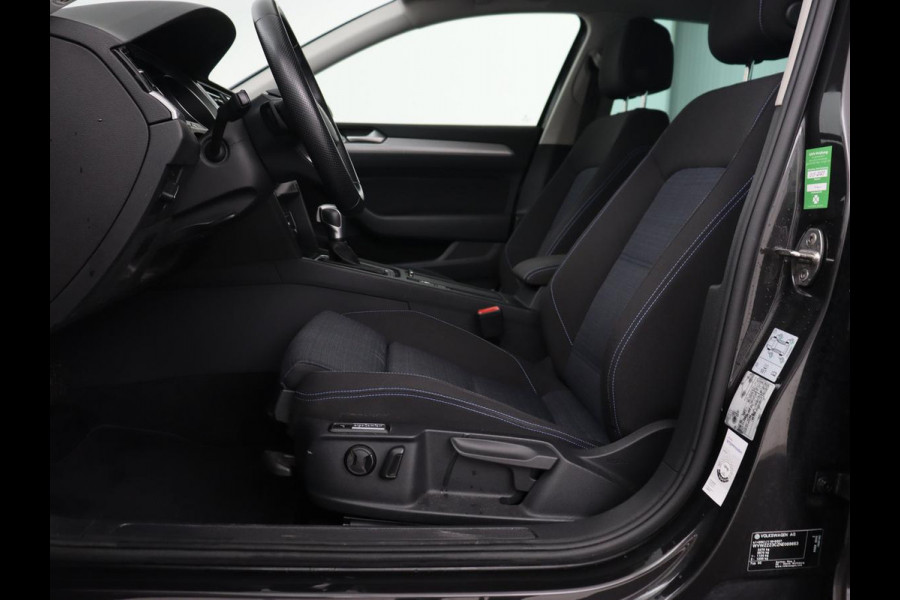 Volkswagen Passat 1.4 TSI PHEV GTE | Stoelverwarming | Massage | Carplay | Navigatie | Matrix LED | Camera | Park Assist | Adaptive cruise | Side Assist | Plug In