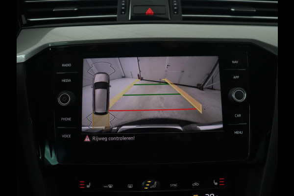 Volkswagen Passat 1.4 TSI PHEV GTE | Stoelverwarming | Massage | Carplay | Navigatie | Matrix LED | Camera | Park Assist | Adaptive cruise | Side Assist | Plug In