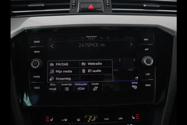 Volkswagen Passat 1.4 TSI PHEV GTE | Stoelverwarming | Massage | Carplay | Navigatie | Matrix LED | Camera | Park Assist | Adaptive cruise | Side Assist | Plug In