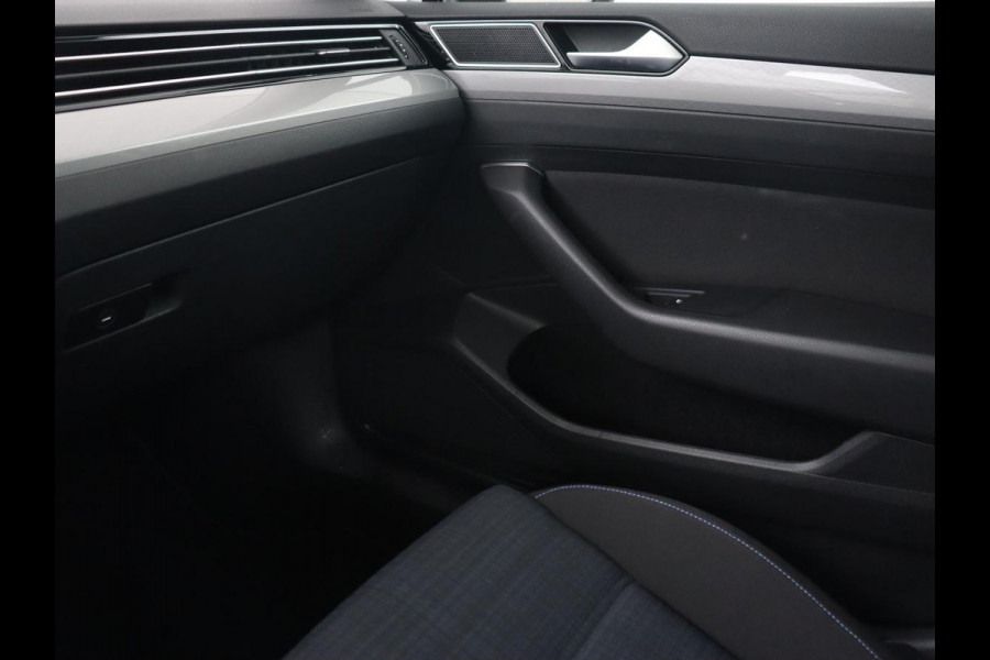 Volkswagen Passat 1.4 TSI PHEV GTE | Stoelverwarming | Massage | Carplay | Navigatie | Matrix LED | Camera | Park Assist | Adaptive cruise | Side Assist | Plug In