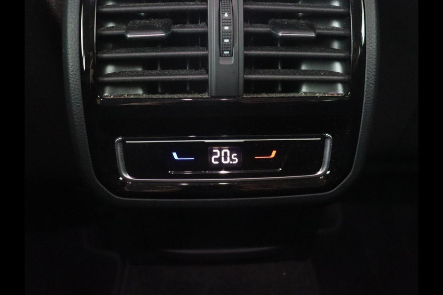 Volkswagen Passat 1.4 TSI PHEV GTE | Stoelverwarming | Massage | Carplay | Navigatie | Matrix LED | Camera | Park Assist | Adaptive cruise | Side Assist | Plug In