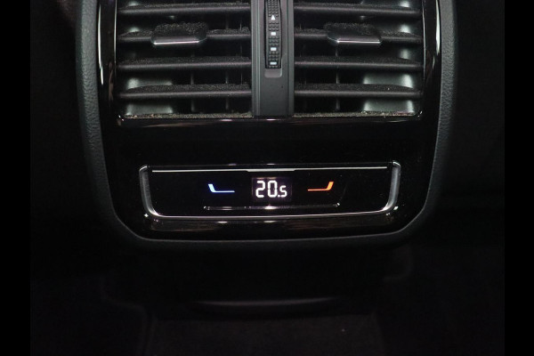 Volkswagen Passat 1.4 TSI PHEV GTE | Stoelverwarming | Massage | Carplay | Navigatie | Matrix LED | Camera | Park Assist | Adaptive cruise | Side Assist | Plug In