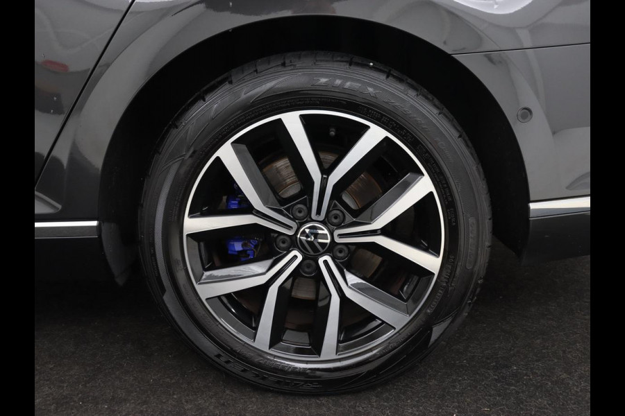 Volkswagen Passat 1.4 TSI PHEV GTE | Stoelverwarming | Massage | Carplay | Navigatie | Matrix LED | Camera | Park Assist | Adaptive cruise | Side Assist | Plug In