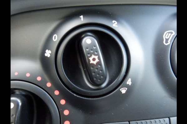 Fiat 500 1.2 Star I 4 cil. I Airco I 16 inch LM velgen I Nav. I Panoramad