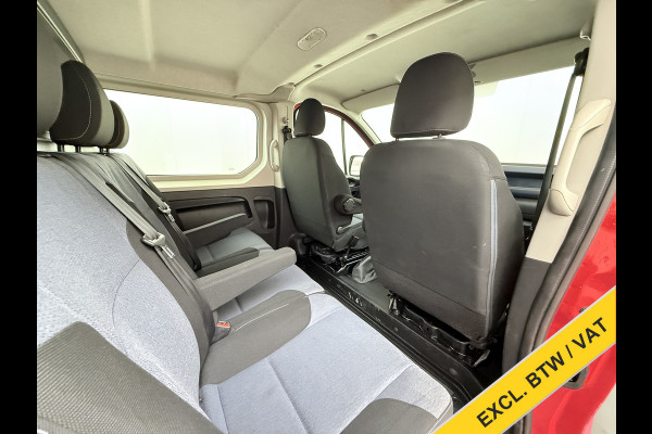 Opel Vivaro D126PK DC 5-Pers. Dubbele Cabine Navi Camera EURO 6 L2H1 Airco Trekhaak Cruise Control Pdc Sport EcoFlex 1.6CDTI Betonplex Vloer Wandbetimmering Schuifdeur 1e Eigenaar Origineel Nederlandse Auto