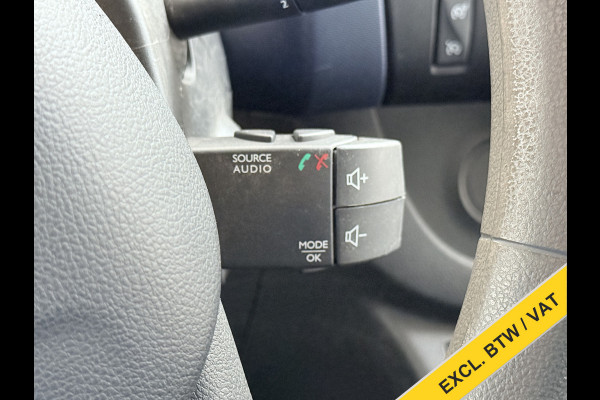 Opel Vivaro D126PK DC 5-Pers. Dubbele Cabine Navi Camera EURO 6 L2H1 Airco Trekhaak Cruise Control Pdc Sport EcoFlex 1.6CDTI Betonplex Vloer Wandbetimmering Schuifdeur 1e Eigenaar Origineel Nederlandse Auto