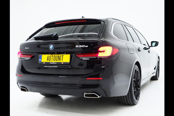 BMW 5 Serie Touring 530e xDrive Business Edition Plus | Panoramadak | Camera | Sfeerverlichting | BLIS | Carplay