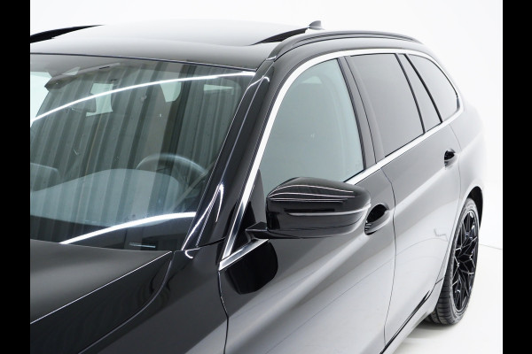 BMW 5 Serie Touring 530e xDrive Business Edition Plus | Panoramadak | Camera | Sfeerverlichting | BLIS | Carplay