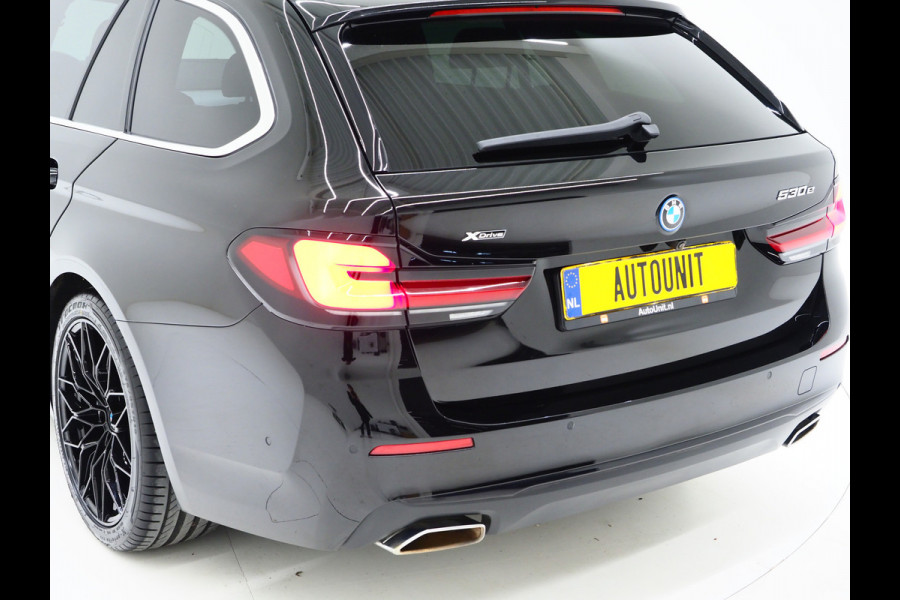 BMW 5 Serie Touring 530e xDrive Business Edition Plus | Panoramadak | Camera | Sfeerverlichting | BLIS | Carplay