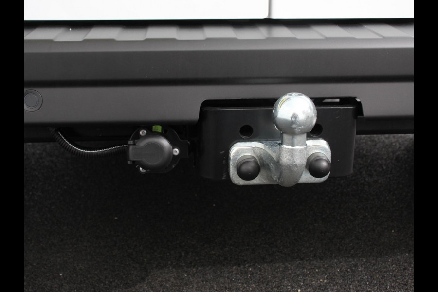 Renault Trafic 2.0 Blue dC1 150 EDC T30 L2H1 Advance Navigatie  Airco Lichtmetalen velgen Betimmering Trekhaak Camera Parkeer sensoren Dab Prijs Incl. BOVAG Garantie