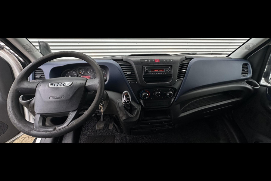 Iveco Daily 35S14V 2.3 Bakwagen met laadklep automaat Nieuwe motor met factuur!