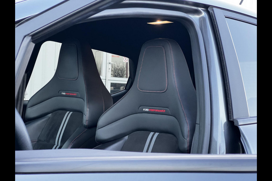 Ford Fiesta 1.5 Ecoboost ST-X 200pk | Winter-pack | Premium audio installatie | Cruise Control