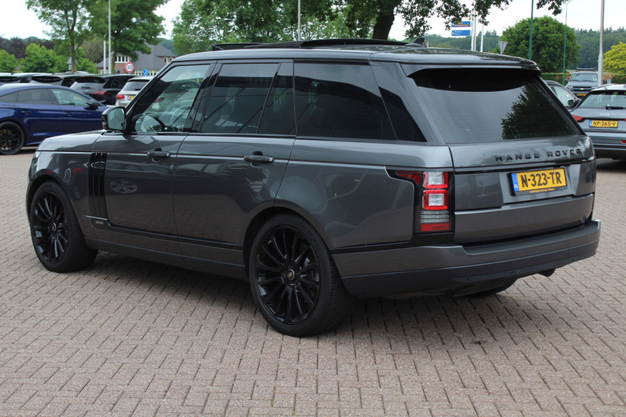Land Rover Range Rover 3.0 SDV6 Hybrid Autobiography / Trekhaak / Panoramadak / Head-up / 22'' / Leder / Keyless / Meridian / Dodehoek / DAB