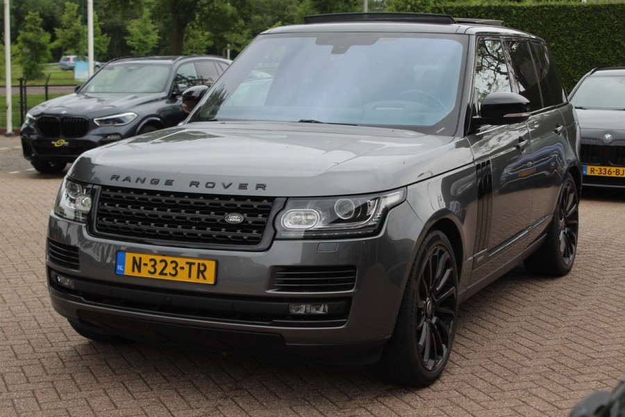 Land Rover Range Rover 3.0 SDV6 Hybrid Autobiography / Trekhaak / Panoramadak / Head-up / 22'' / Leder / Keyless / Meridian / Dodehoek / DAB