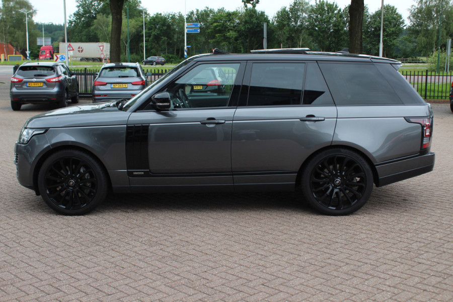 Land Rover Range Rover 3.0 SDV6 Hybrid Autobiography / Trekhaak / Panoramadak / Head-up / 22'' / Leder / Keyless / Meridian / Dodehoek / DAB