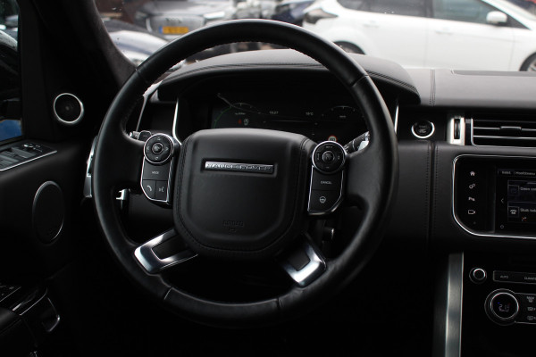 Land Rover Range Rover 3.0 SDV6 Hybrid Autobiography / Trekhaak / Panoramadak / Head-up / 22'' / Leder / Keyless / Meridian / Dodehoek / DAB