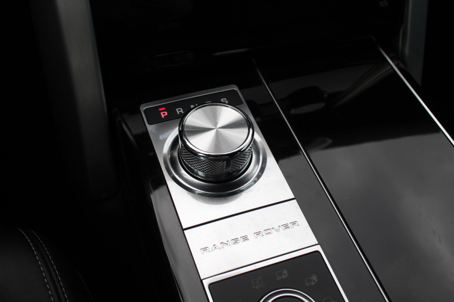Land Rover Range Rover 3.0 SDV6 Hybrid Autobiography / Trekhaak / Panoramadak / Head-up / 22'' / Leder / Keyless / Meridian / Dodehoek / DAB