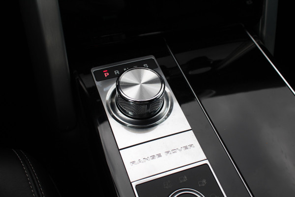 Land Rover Range Rover 3.0 SDV6 Hybrid Autobiography / Trekhaak / Panoramadak / Head-up / 22'' / Leder / Keyless / Meridian / Dodehoek / DAB