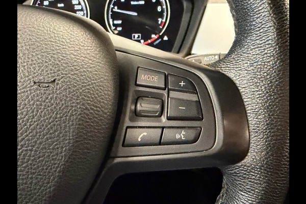 BMW X1 SDrive18i High Executive Edition AUT. NAVIGATIE CAMERA PDC CRUISE KEYLESS-GO STOELVERWARMING