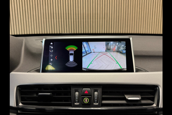 BMW X1 SDrive18i High Executive Edition AUT. NAVIGATIE CAMERA PDC CRUISE KEYLESS-GO STOELVERWARMING