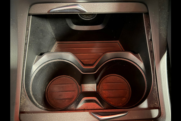 BMW X1 SDrive18i High Executive Edition AUT. NAVIGATIE CAMERA PDC CRUISE KEYLESS-GO STOELVERWARMING