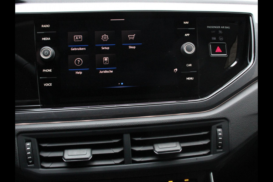 Volkswagen Polo 1.0 TSI 110pk Highline Plus DSG | Apple Carplay/Android Auto | Dab | Parkeer sensoren | Extra Getint Glas | Adaptive Cruise Control