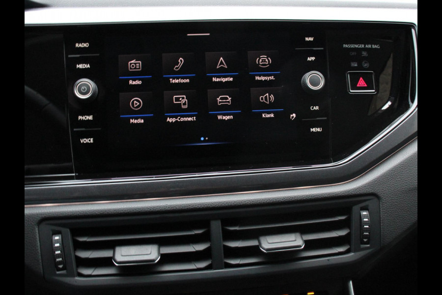 Volkswagen Polo 1.0 TSI 110pk Highline Plus DSG | Apple Carplay/Android Auto | Dab | Parkeer sensoren | Extra Getint Glas | Adaptive Cruise Control