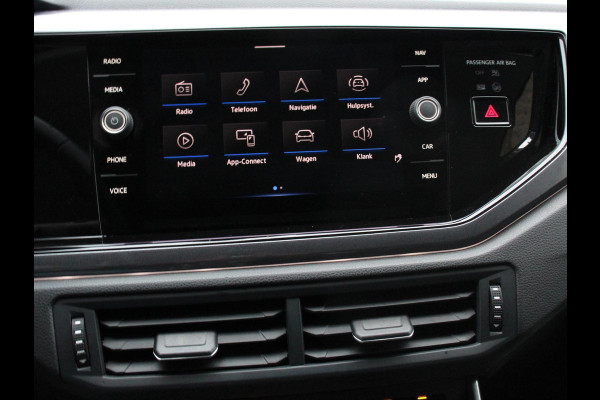 Volkswagen Polo 1.0 TSI 110pk Highline Plus DSG | Apple Carplay/Android Auto | Dab | Parkeer sensoren | Extra Getint Glas | Adaptive Cruise Control