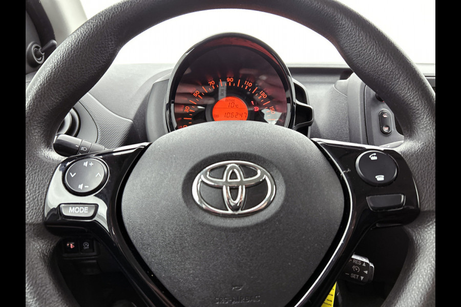 Toyota Aygo 1.0 VVT-i x-fun / Airconditioning / Elec. Pakket / Radio-Usb / Bluetooth / Apk 10-2026
