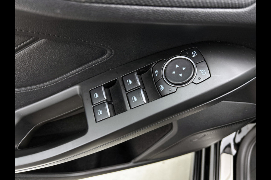 Ford FOCUS Wagon 1.0 EcoBoost ST-Line (NAVI, CARPLAY, LED, STUUR-/STOELVERWARMING, CAMERA, GOED ONDERHOUDEN)