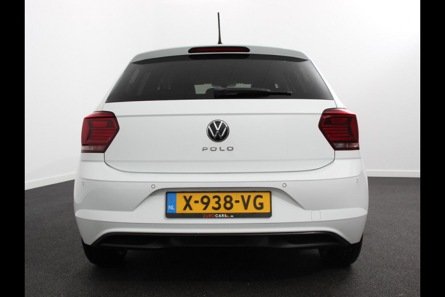 Volkswagen Polo 1.0 TSI 110pk Highline Plus DSG | Apple Carplay/Android Auto | Dab | Parkeer sensoren | Extra Getint Glas | Adaptive Cruise Control