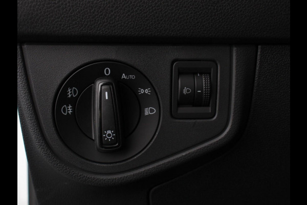 Volkswagen Polo 1.0 TSI 110pk Highline Plus DSG | Apple Carplay/Android Auto | Dab | Parkeer sensoren | Extra Getint Glas | Adaptive Cruise Control